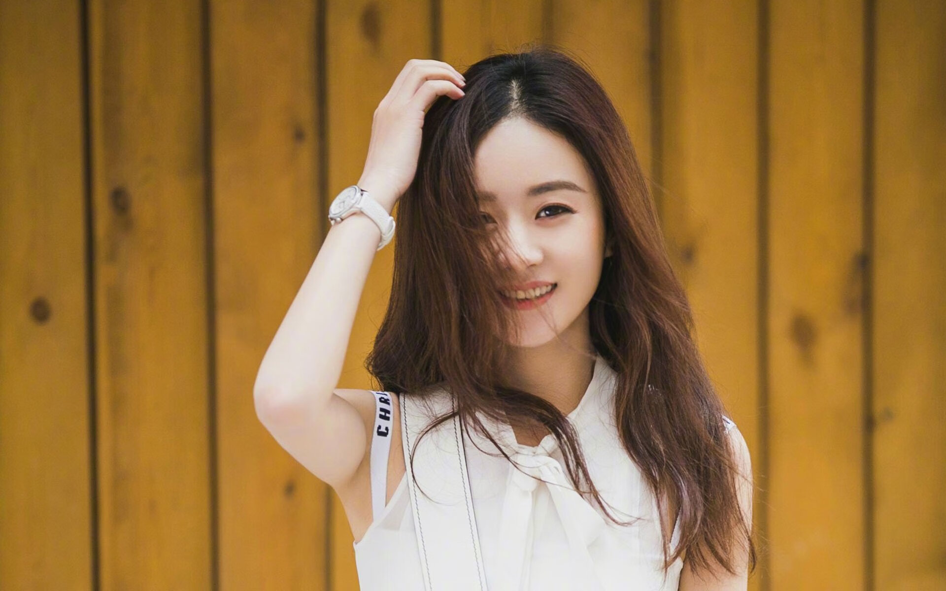 塞内加尔队前锋马丁内斯在巴黎奥运会上表现出色,马丁内斯踢什么位置